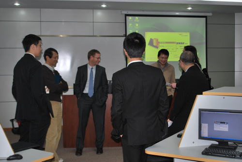 台湾期货交易所及摩根士丹利一行参观我院金融