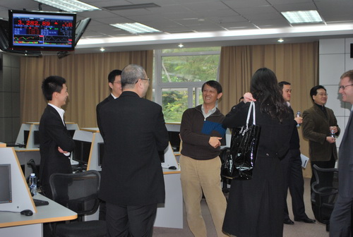 台湾期货交易所及摩根士丹利一行参观我院金融